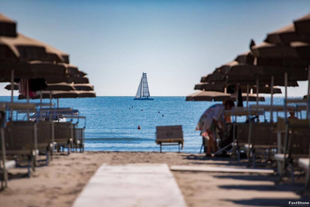 Hotel Solemare Milano Marittima Exterior photo