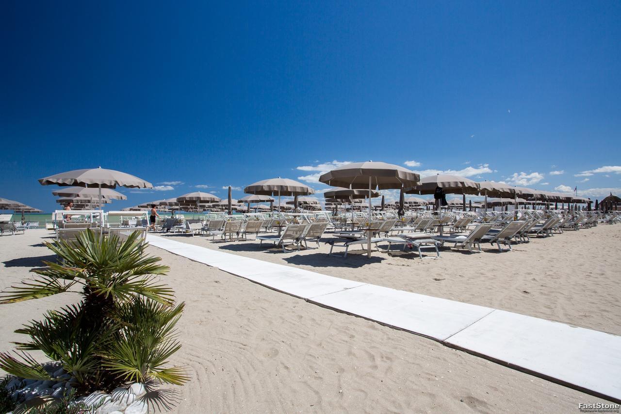 Hotel Solemare Milano Marittima Exterior photo